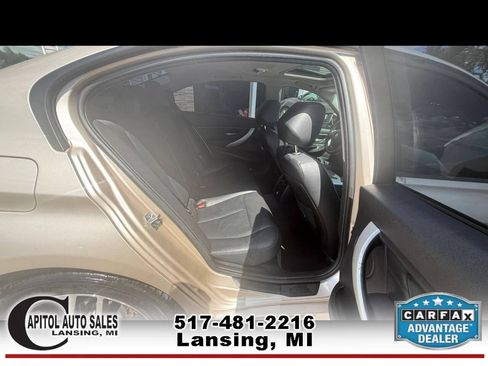 Used 2013 BMW 328i xDrive Sedan AWD/4WD image 17