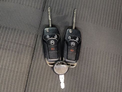 Used 2016 Ford F150 XLT w/ Equipment Group 302A Luxury image 32