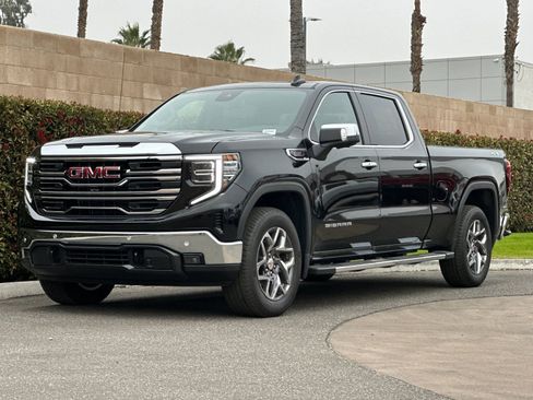 New 2026 GMC Sierra 1500 SLT w/ SLT Premium Plus Package image 8