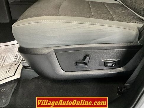 Used 2018 RAM 1500 Big Horn image 15