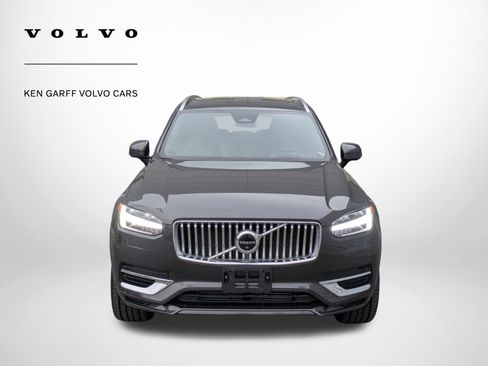Certified 2023 Volvo XC90 T8 Ultimate image 9
