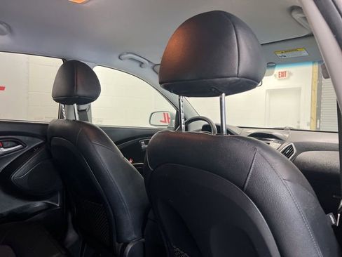 Used 2012 Hyundai Tucson GLS FWD image 10
