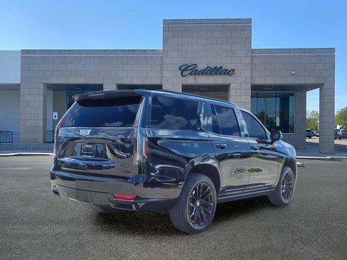 Used 2023 Cadillac Escalade Sport w/ LPO, ONYX Package AWD/4WD image 4