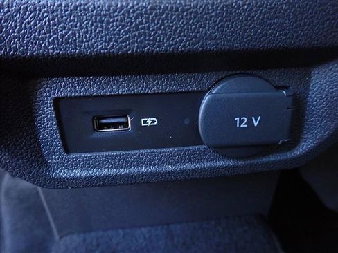 Used 2019 Volkswagen Tiguan S FWD image 11