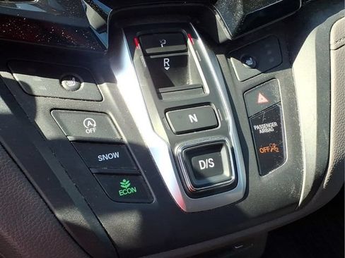Used 2018 Honda Odyssey Touring image 11