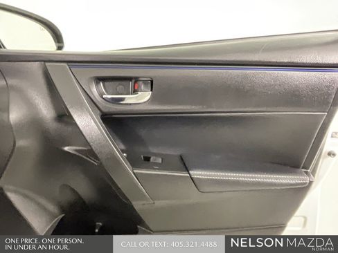 Used 2019 Toyota Corolla SE image 16