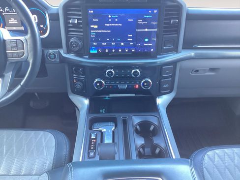 Used 2021 Ford F150 Limited image 11