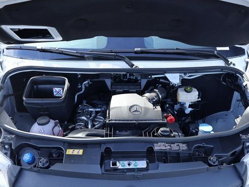 New 2025 Mercedes-Benz Sprinter 2500 image 9