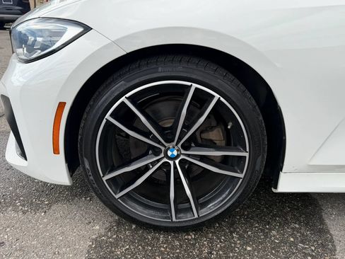 Used 2020 BMW 330i xDrive Sedan w/ M Sport Package AWD/4WD image 9