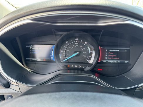 Used 2019 Ford Fusion SE image 13