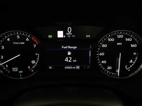 Used 2024 Cadillac XT5 Premium Luxury w/ LPO, Floor Liner Package image 20