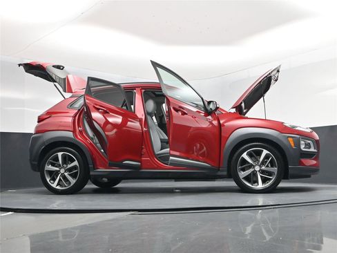 Used 2020 Hyundai Kona Limited w/ Cargo Package image 33