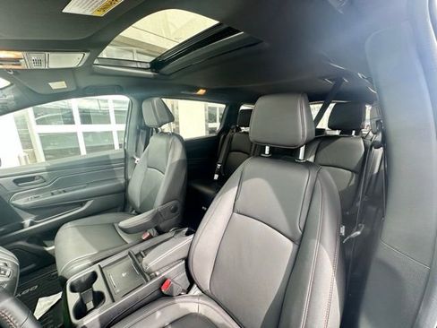 Used 2026 Honda Odyssey Sport-L image 8