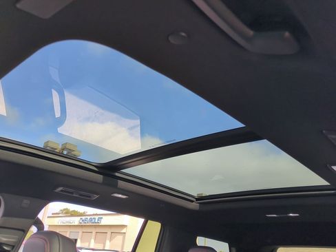New 2026 Chevrolet Traverse RS AWD/4WD image 19