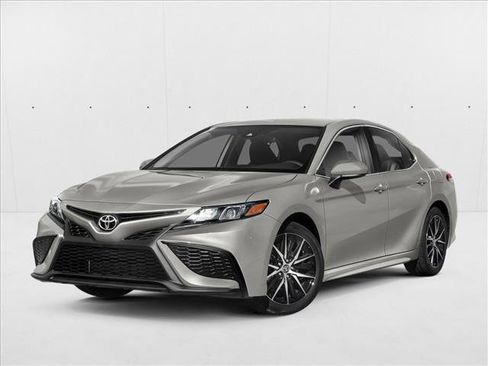 Used 2022 Toyota Camry SE image 1