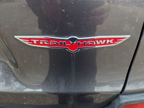 Used 2022 Jeep Cherokee Trailhawk w/ Sun, Sound & Nav Group image 12