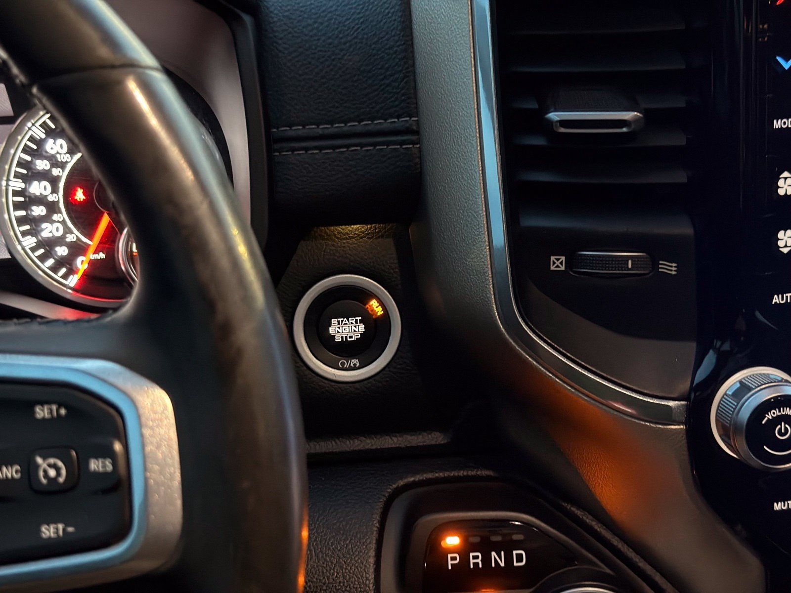 Used 2019 RAM 1500 Laramie AWD/4WD image 51