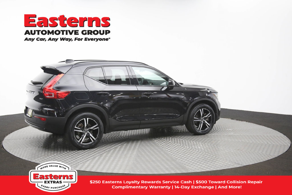 Used 2024 Volvo XC40 B5 Core AWD/4WD image 44