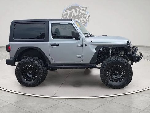 Used 2020 Jeep Wrangler Sport AWD/4WD image 6
