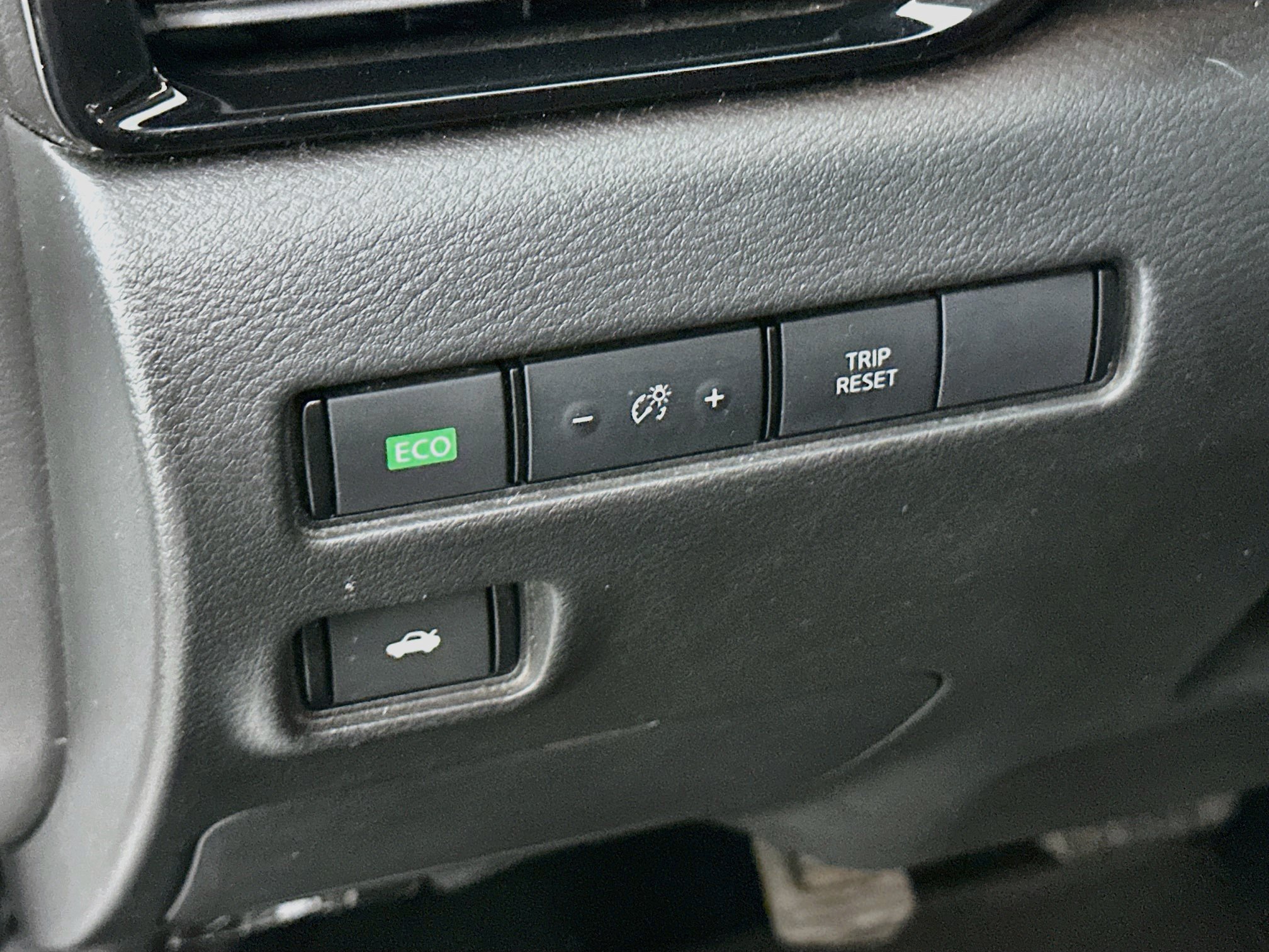 Used 2022 Nissan Sentra SV w/ Trunk Package FWD image 17