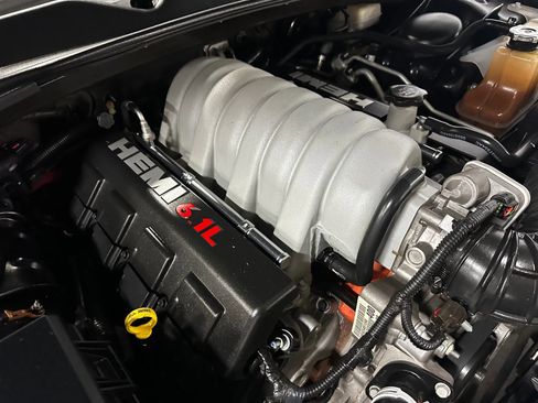 Used 2009 Dodge Challenger SRT8 w/ SRT Option Group II image 24