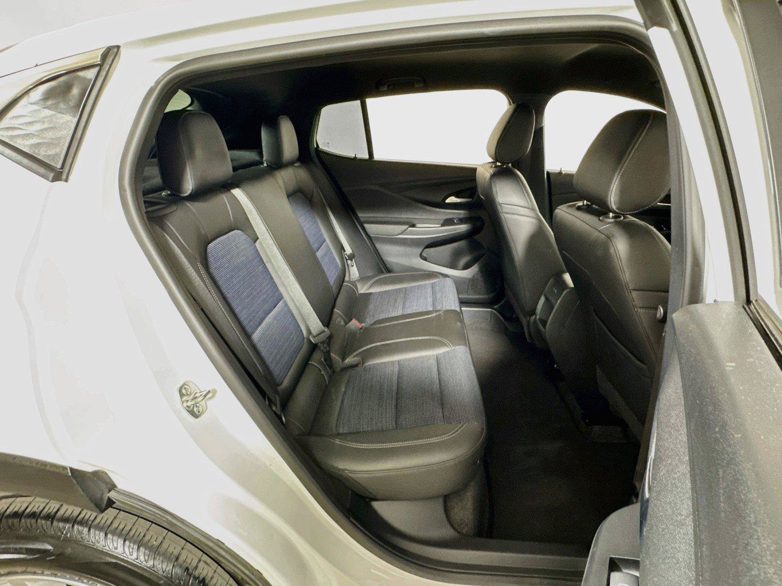 Used 2026 Buick Envista Preferred FWD image 23