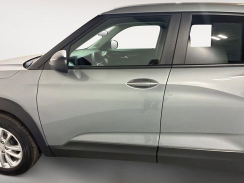 Used 2024 Chevrolet TrailBlazer LS w/ LS Convenience Package image 12