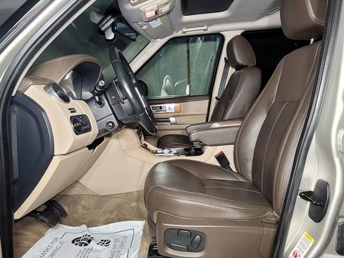 Used 2015 Land Rover LR4 HSE LUX image 23