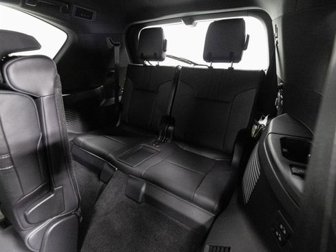 New 2026 Lexus LX 700h Luxury image 8