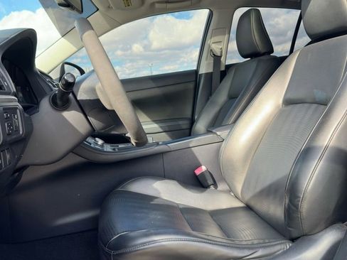 Used 2011 Lexus CT 200h image 15