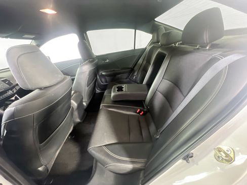 Used 2017 Honda Accord Sport image 22