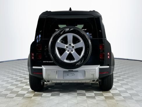 Used 2025 Land Rover Defender 110 S AWD/4WD image 6