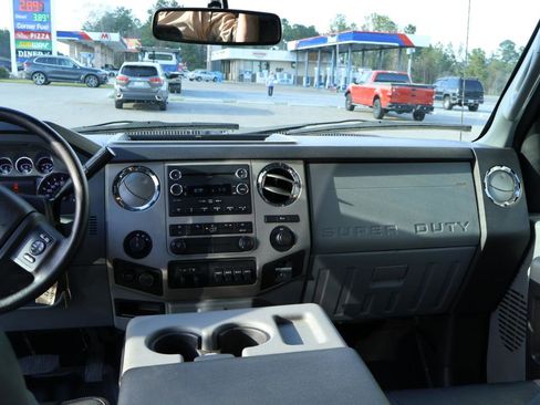 Used 2015 Ford F250 XLT w/ XLT Value Package image 11