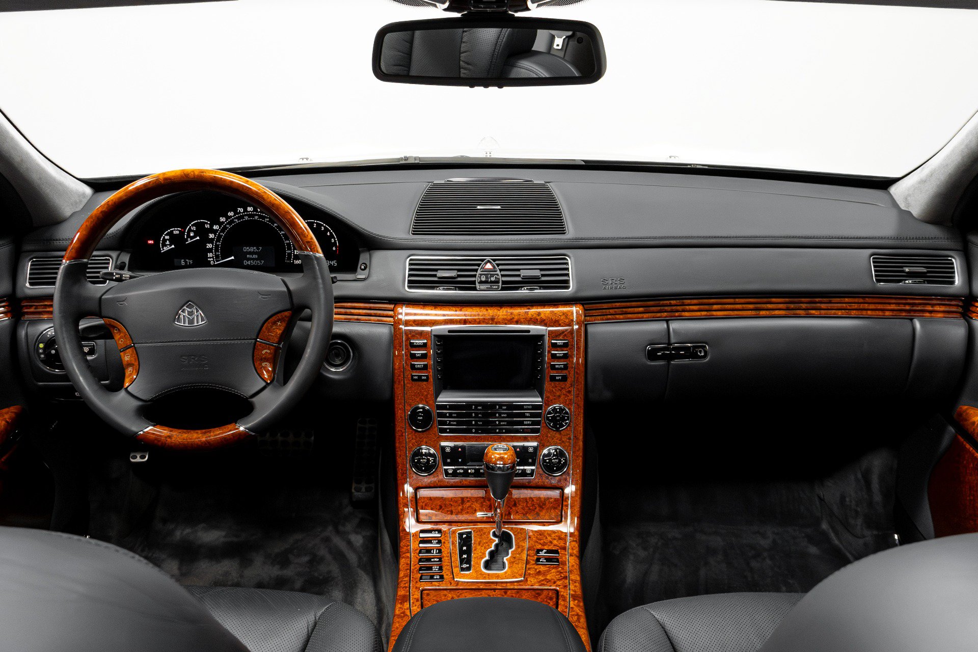 Used 2004 Maybach 57 RWD image 10