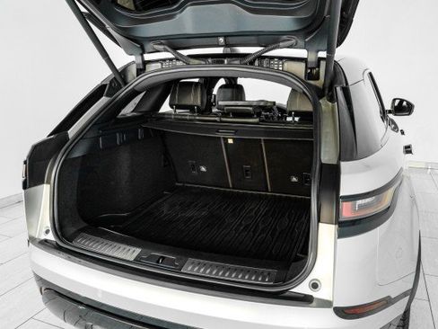 Used 2019 Land Rover Range Rover Velar R-Dynamic SE image 52