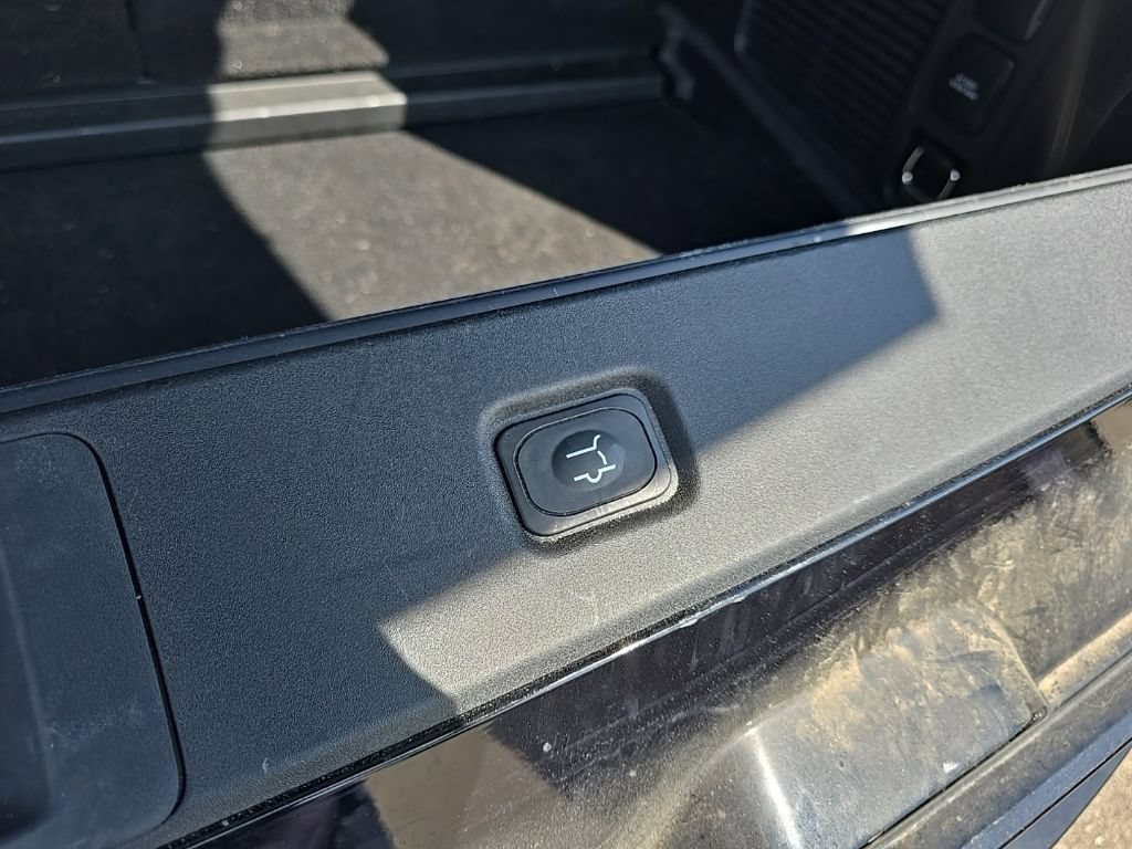 Used 2025 Ford Expedition Tremor AWD/4WD image 7