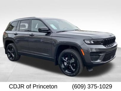 New 2025 Jeep Grand Cherokee Altitude