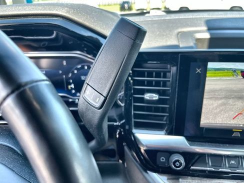 Used 2022 Chevrolet Silverado 1500 RST AWD/4WD image 16