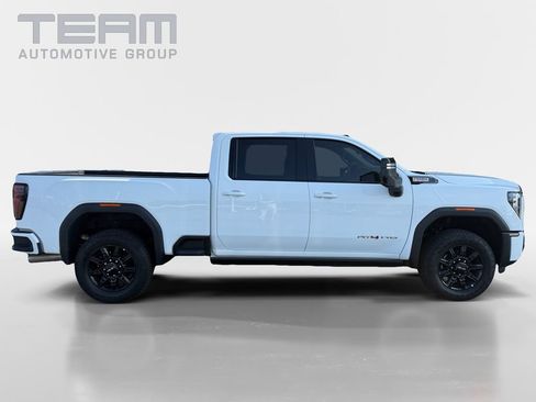 Used 2026 GMC Sierra 2500 AT4 w/ AT4 Premium Plus Package AWD/4WD image 18