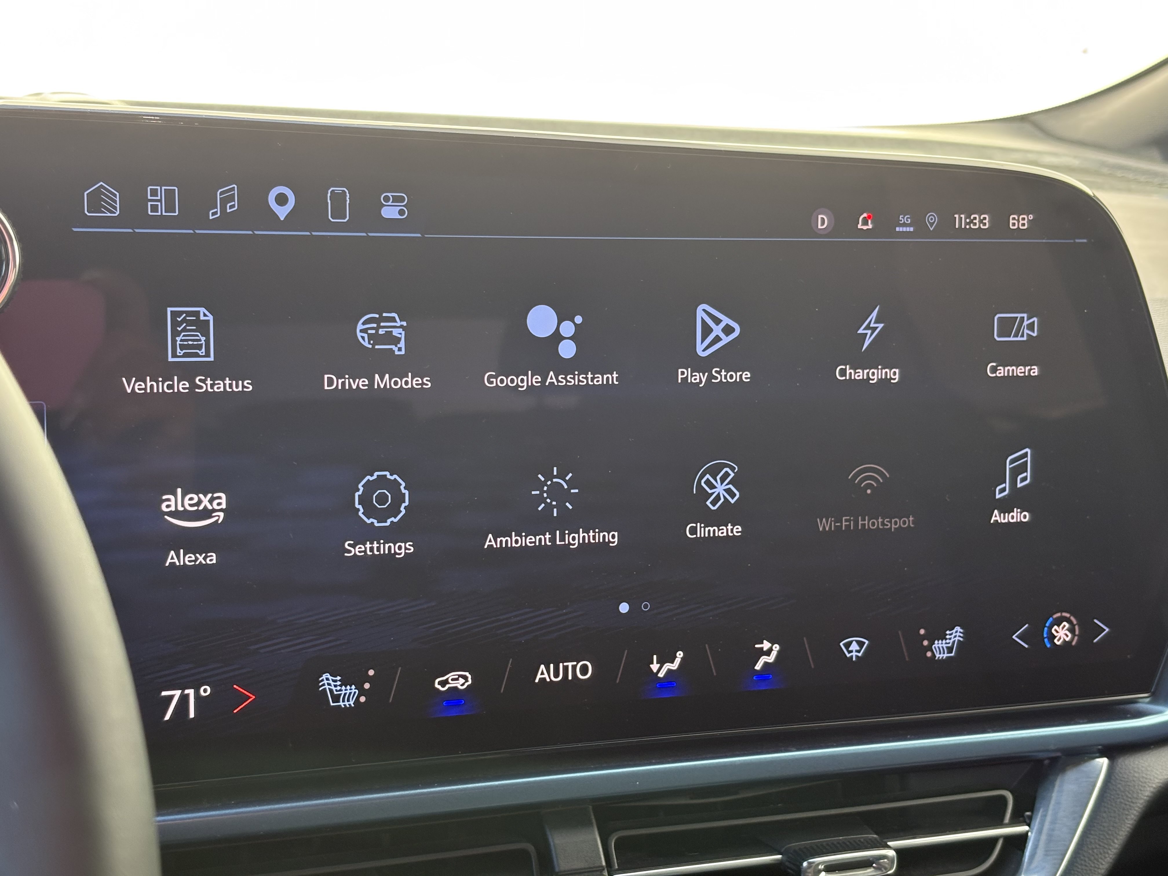 Used 2024 Chevrolet Equinox EV LT FWD image 20