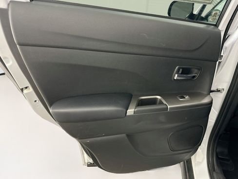 Used 2024 Mitsubishi Outlander Sport AWD image 26