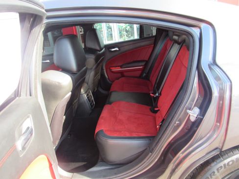 Used 2020 Dodge Charger Scat Pack w/ Dynamics Package RWD image 13