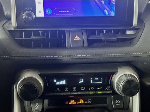 Used 2024 Toyota RAV4 LE image 23