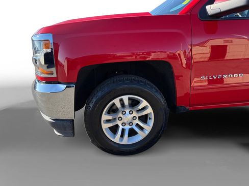 Used 2017 Chevrolet Silverado 1500 LT w/ LT Plus Package image 9