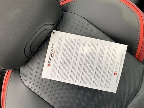 New 2025 Toyota Prius Plug-In Hybrid image 38