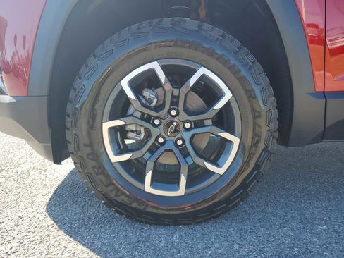 New 2026 Chevrolet Equinox ACTIV w/ LPO, Floor Liner Package image 10