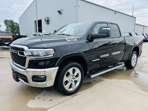 Used 2025 RAM 1500 Big Horn AWD/4WD image 34