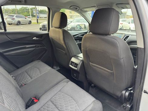 Used 2018 Chevrolet Equinox LT FWD image 34