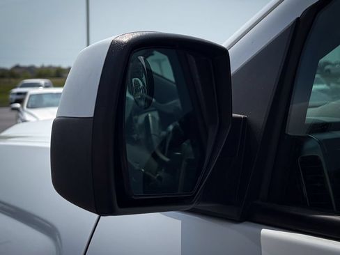 Used 2018 Chevrolet Silverado 1500 LT w/ All Star Edition AWD/4WD image 23