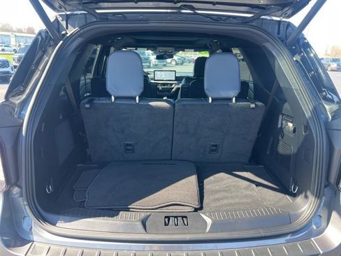 Used 2025 Ford Explorer ST AWD/4WD image 11